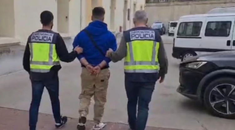 阿斯:涉嫌参与袭击比利亚雷亚尔球迷的两名瓦伦西亚球迷被逮捕