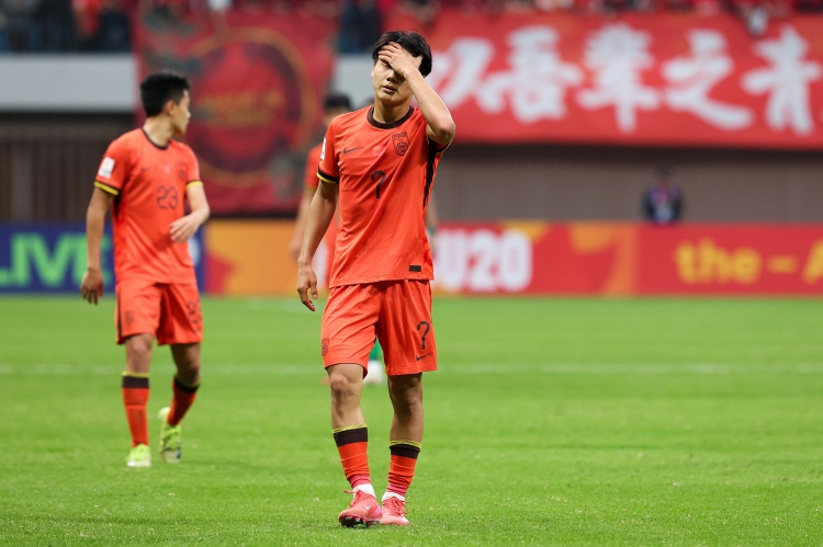媒体人:国青输给了最后的冠亚军,上次类似的情况是02年世界杯